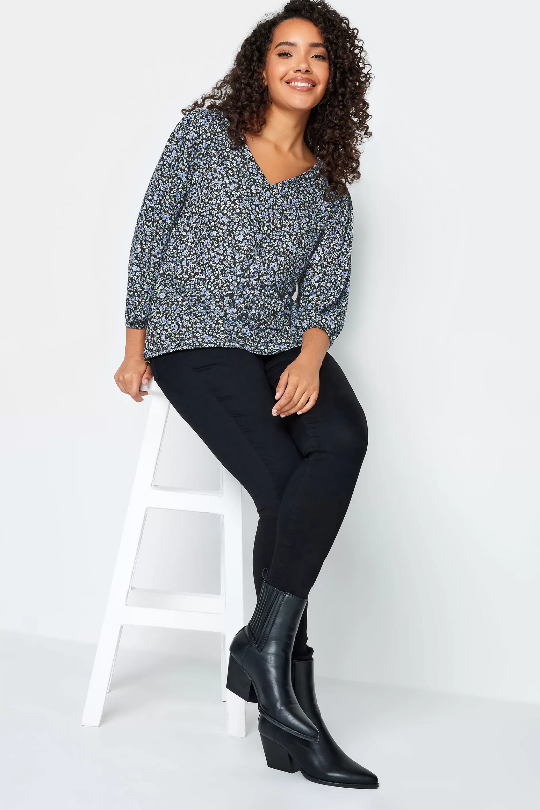 Women M&Co Long Sleeve Tops> Petites Petite Blue Ditsy Floral Print Top