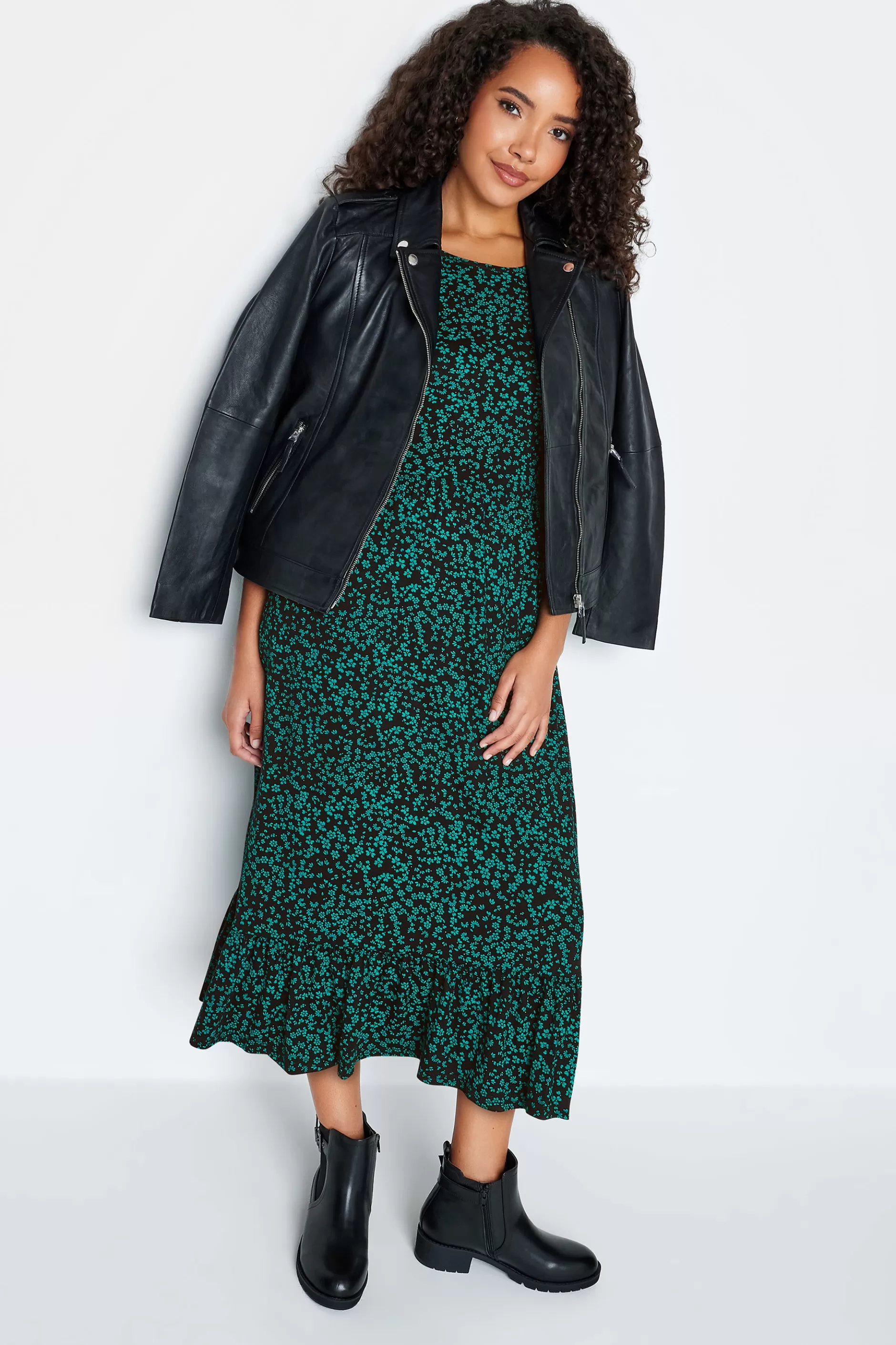 Women M&Co Midi Dresses> Petites Petite Green Ditsy Floral Print Midi Dress