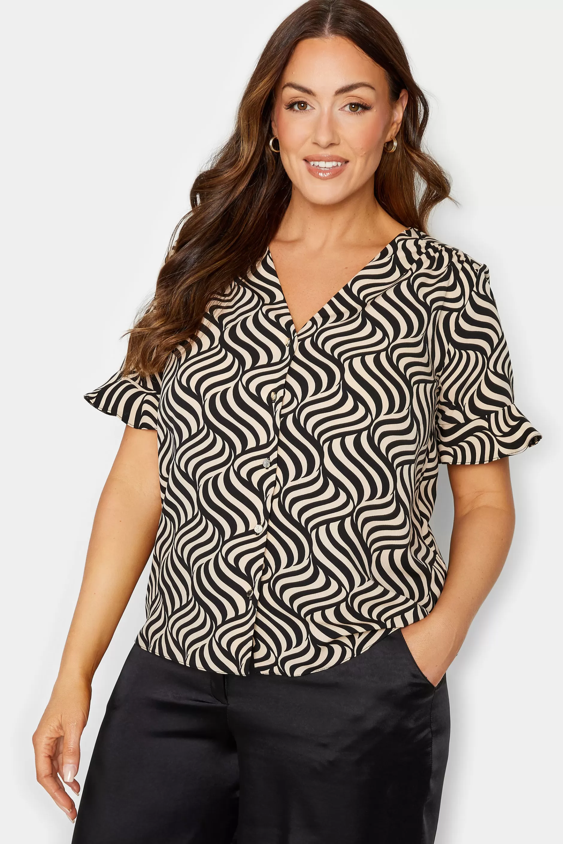 Women M&Co Short Sleeve Tops> Womens Black & White Swirl Print Frill Sleeve Blouse