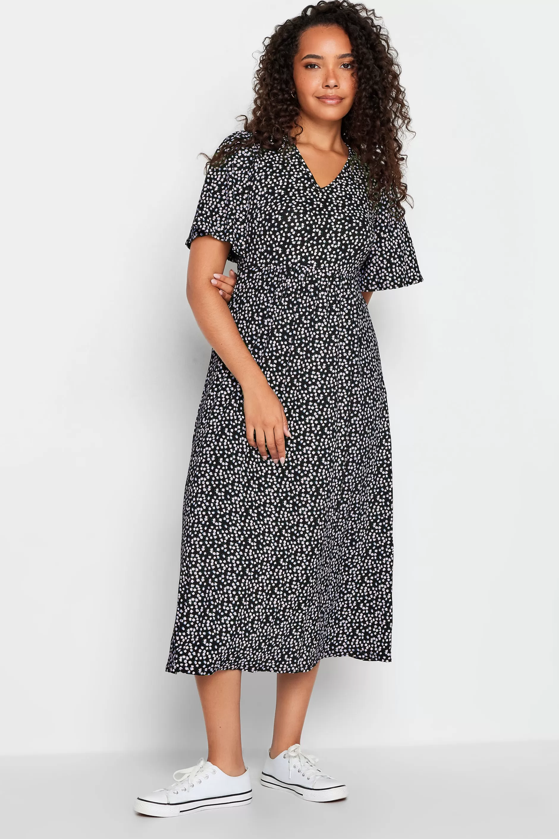 Women M&Co Maxi Dresses> Womens Black Ditsy Floral Print Maxi Dress