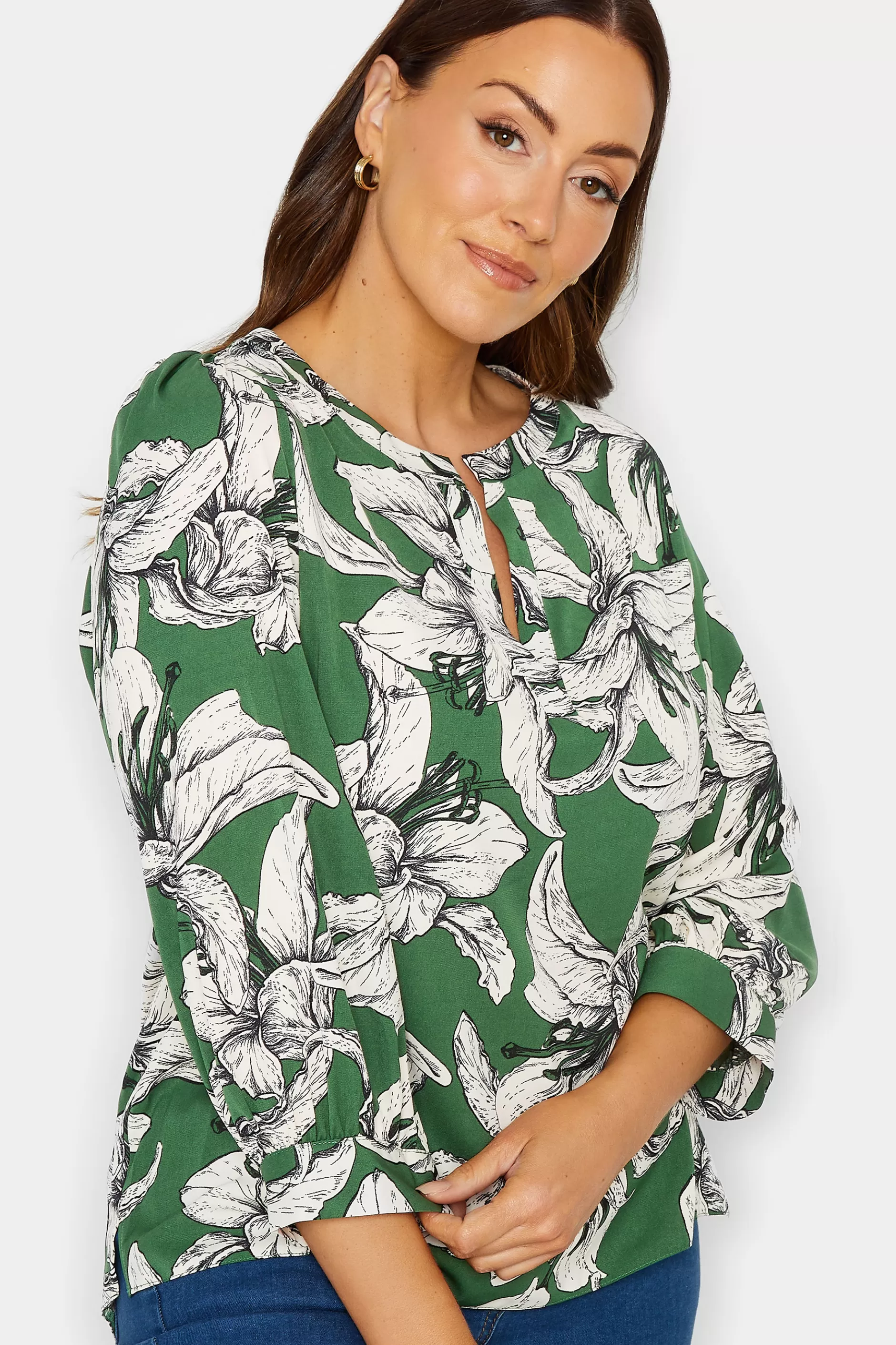 Women M&Co Shirts> Womens Green Floral Print 3/4 Sleeve Blouse