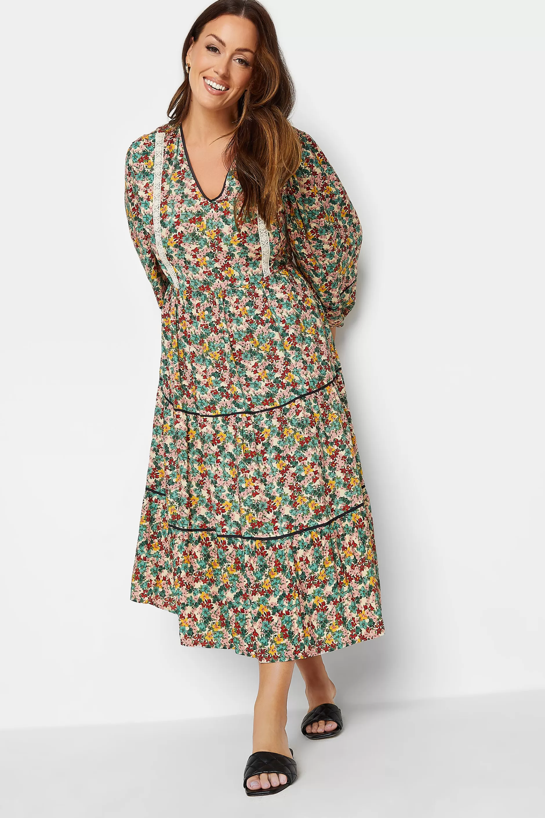 Women M&Co Maxi Dresses> Womens Green Floral Print Crochet Trim Maxi Dress