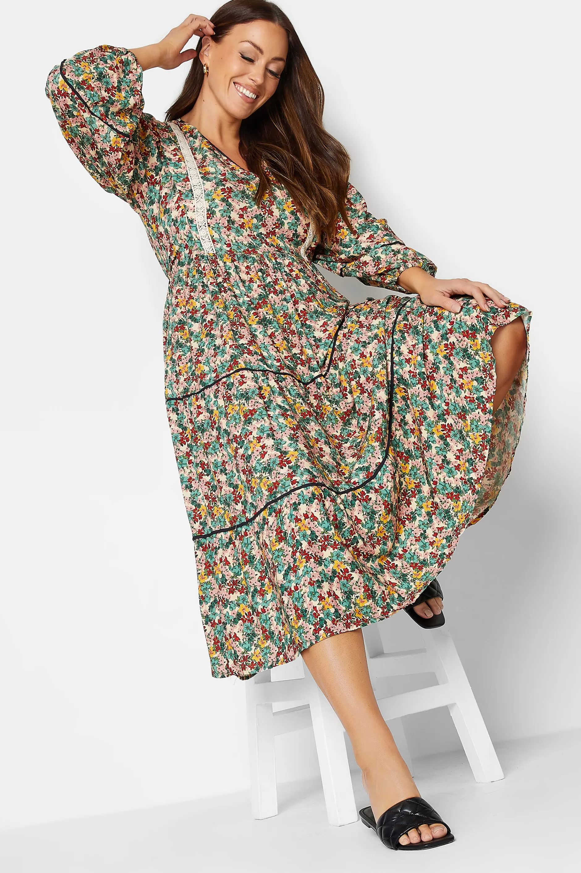 Women M&Co Maxi Dresses> Womens Green Floral Print Crochet Trim Maxi Dress