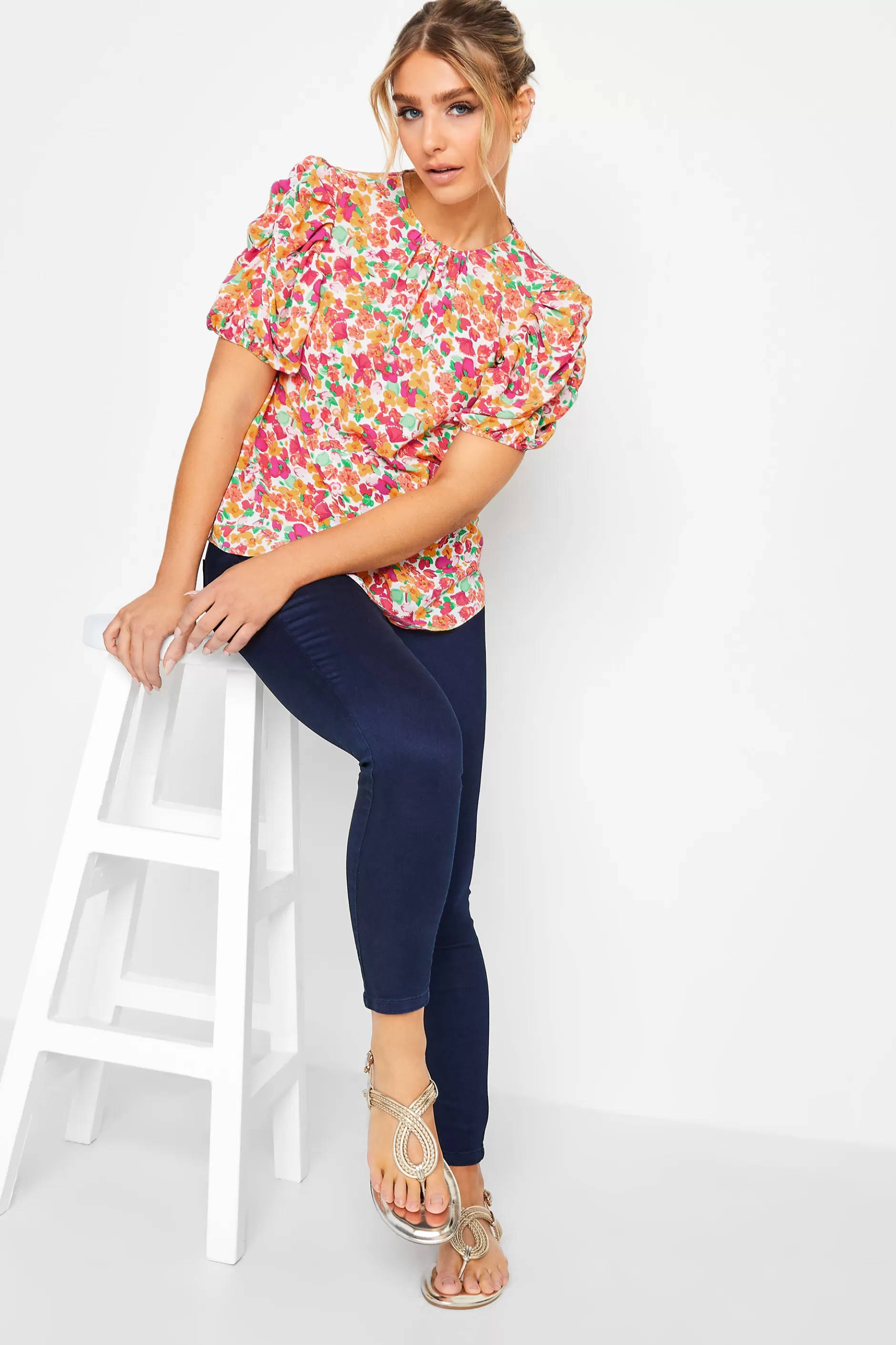 Women M&Co Short Sleeve Tops> Womens White & Pink Floral Print Puff Sleeve Blouse
