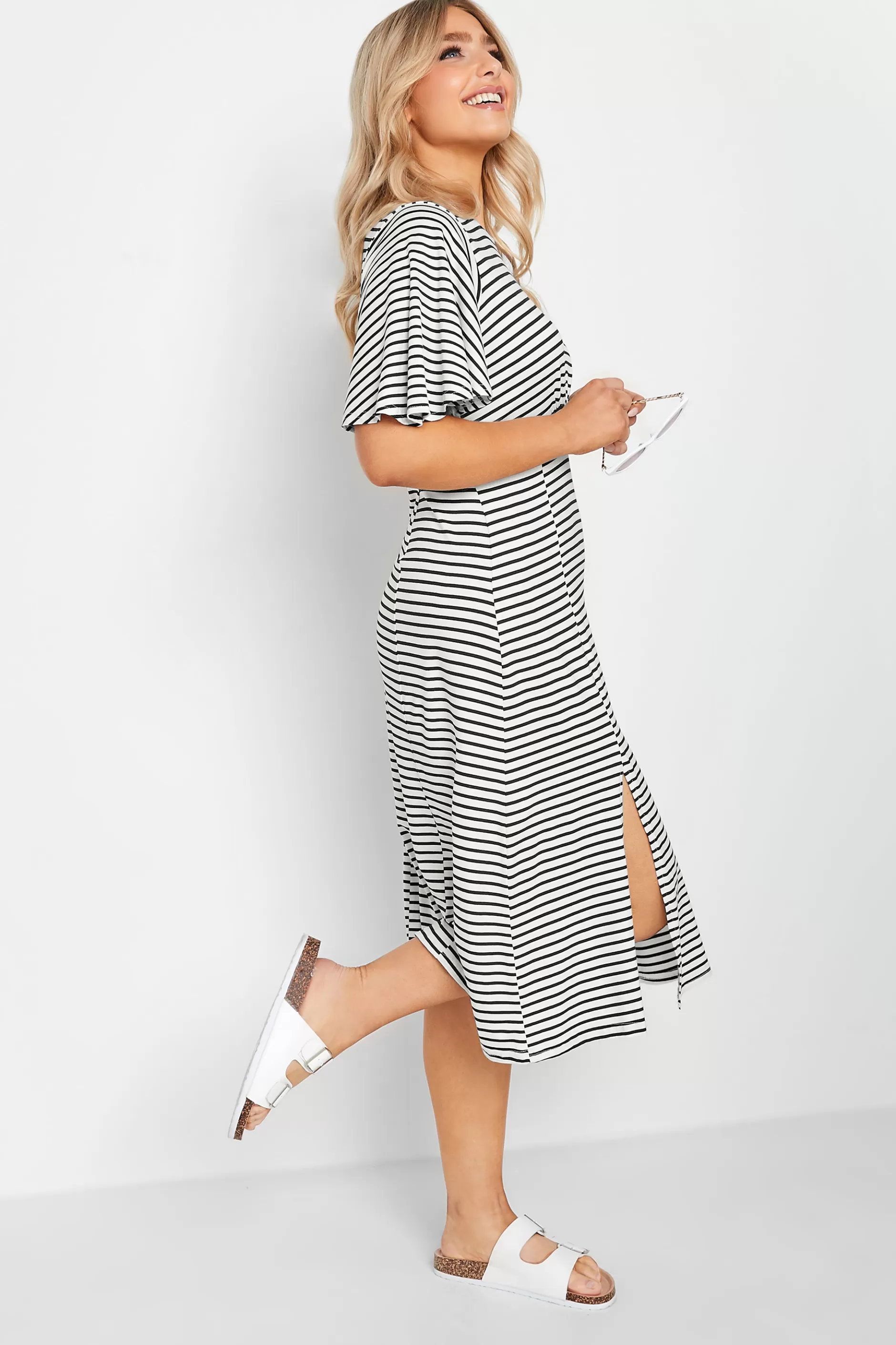 Women M&Co Midi Dresses> Womens White Stripe Print Angel Sleeve Split Hem Midi Dress