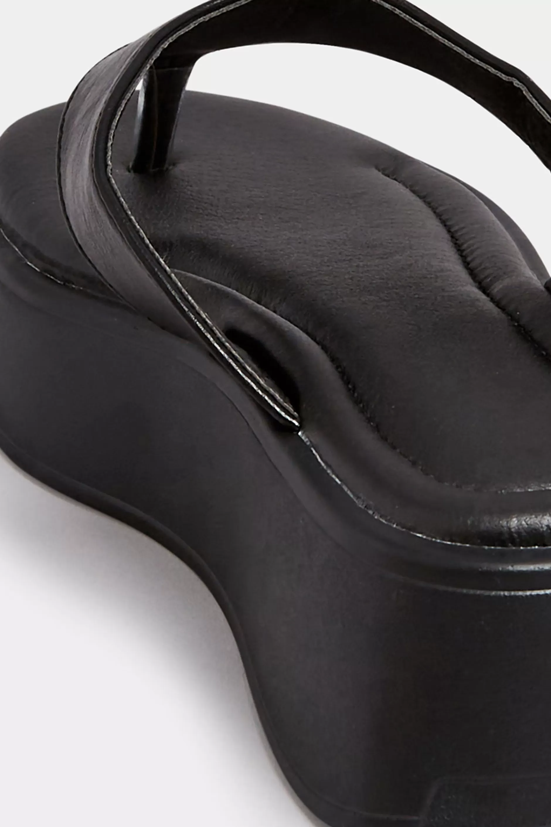 Women M&Co Sandals>Pixiegirl Pixiegirl Black Flatform Flip Flops In Standard Fit