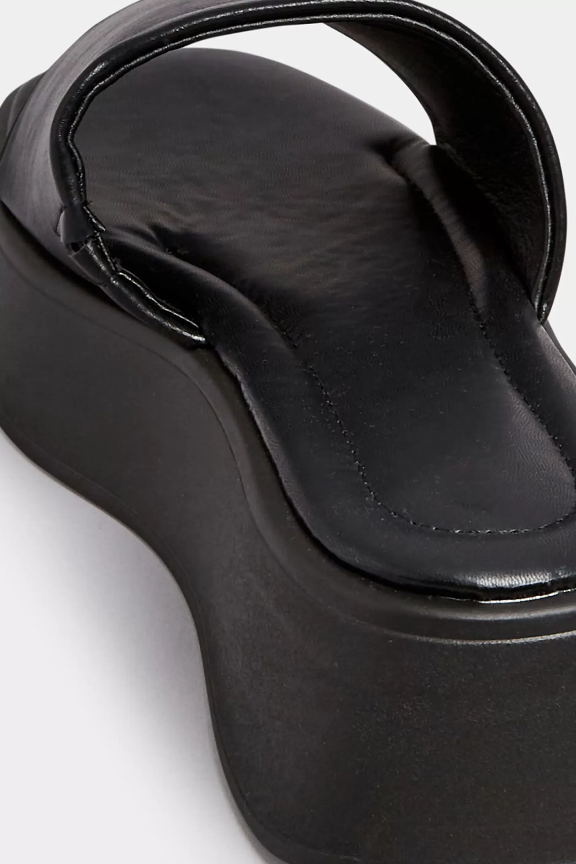 Women M&Co Sandals>Pixiegirl Pixiegirl Black Flatform Mule Sandals In Standard Fit