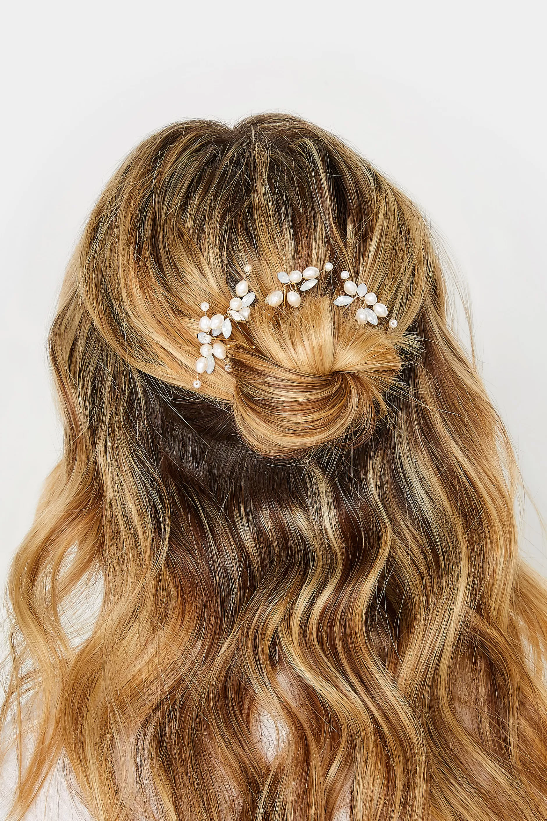 Women M&Co Hair Accessories>Yours Yours 4 Pack White Pearl Diamante Hair Pin Set