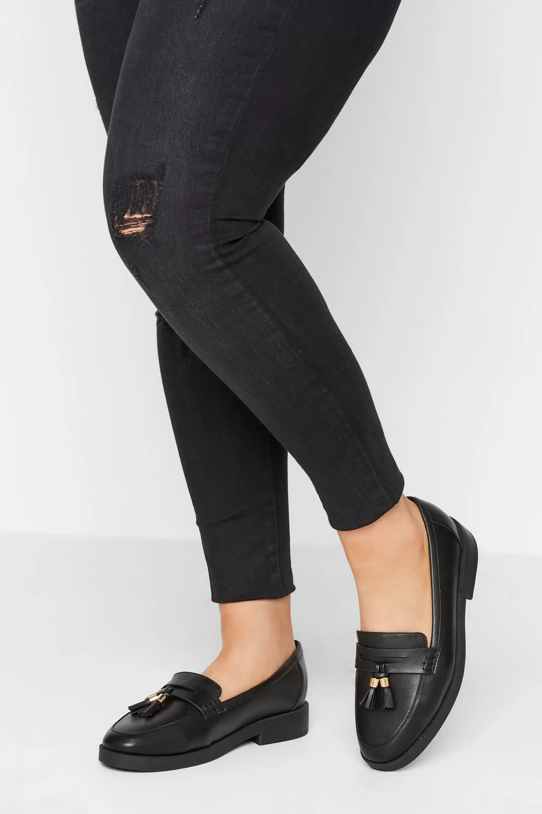 Women M&Co Flat Shoes>Yours Yours Black Faux Leather Tassel Loafers In Wide E Fit & Extra Wide Eee Fit