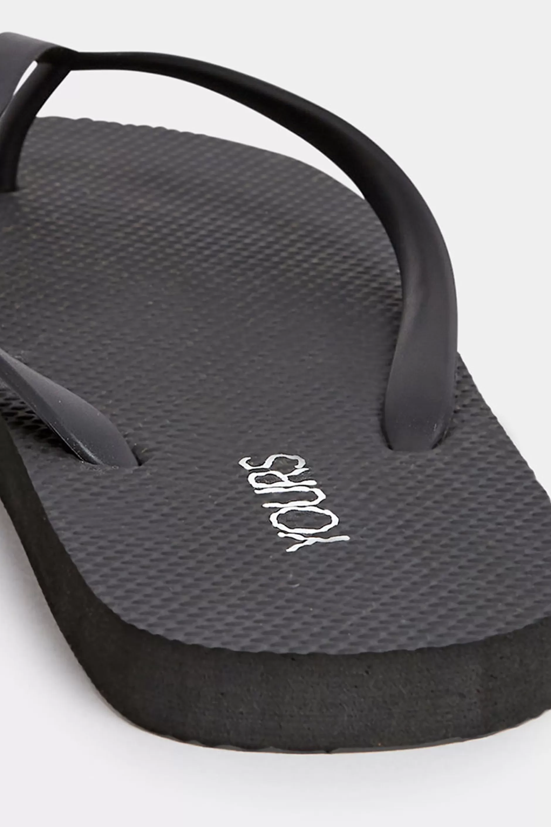 Women M&Co Flat Shoes>Yours Yours Black Flip Flops In Extra Wide Eee Fit
