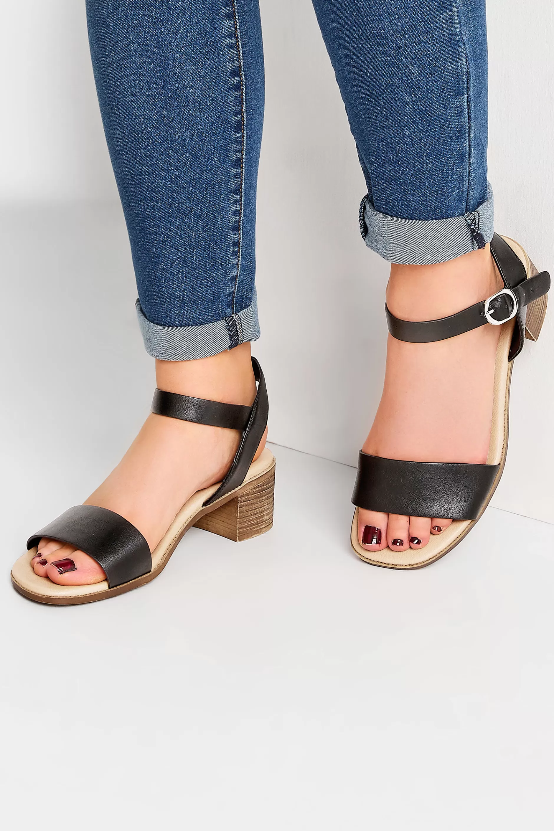 Women M&Co Sandals>Yours Yours Black Strappy Low Heel Sandals In Extra Wide Eee Fit