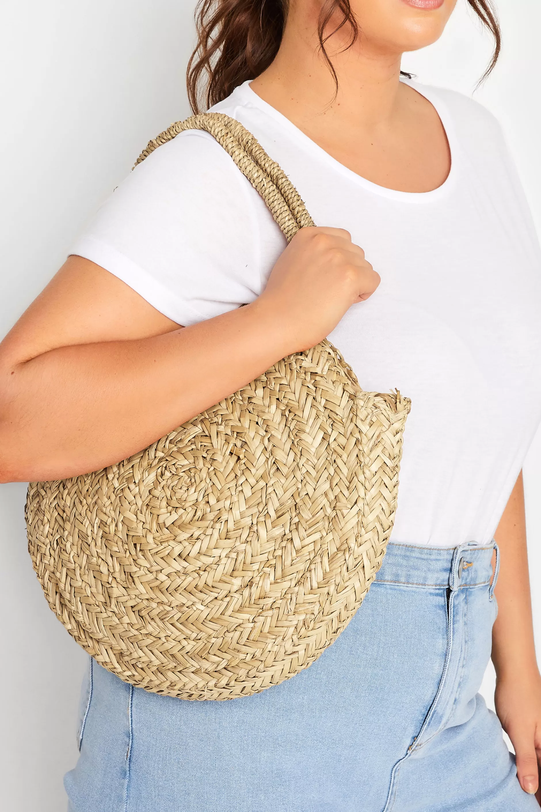 Women M&Co Bags>Yours Yours Natural Brown Round Straw Shoulder Bag