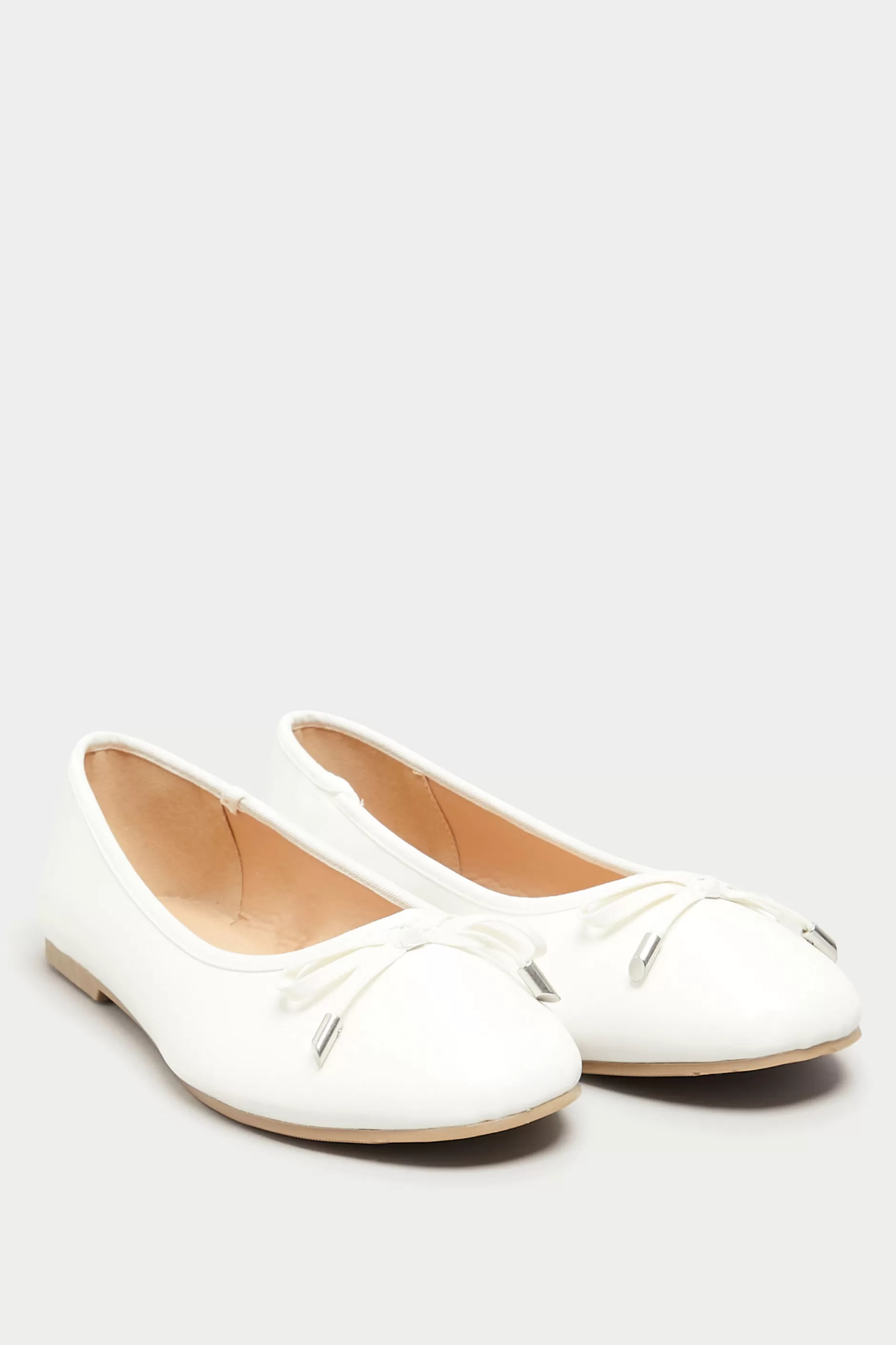 Women M&Co Flat Shoes>Yours Yours White Ballerina Pumps In Wide E Fit & Extra Wide Eee Fit