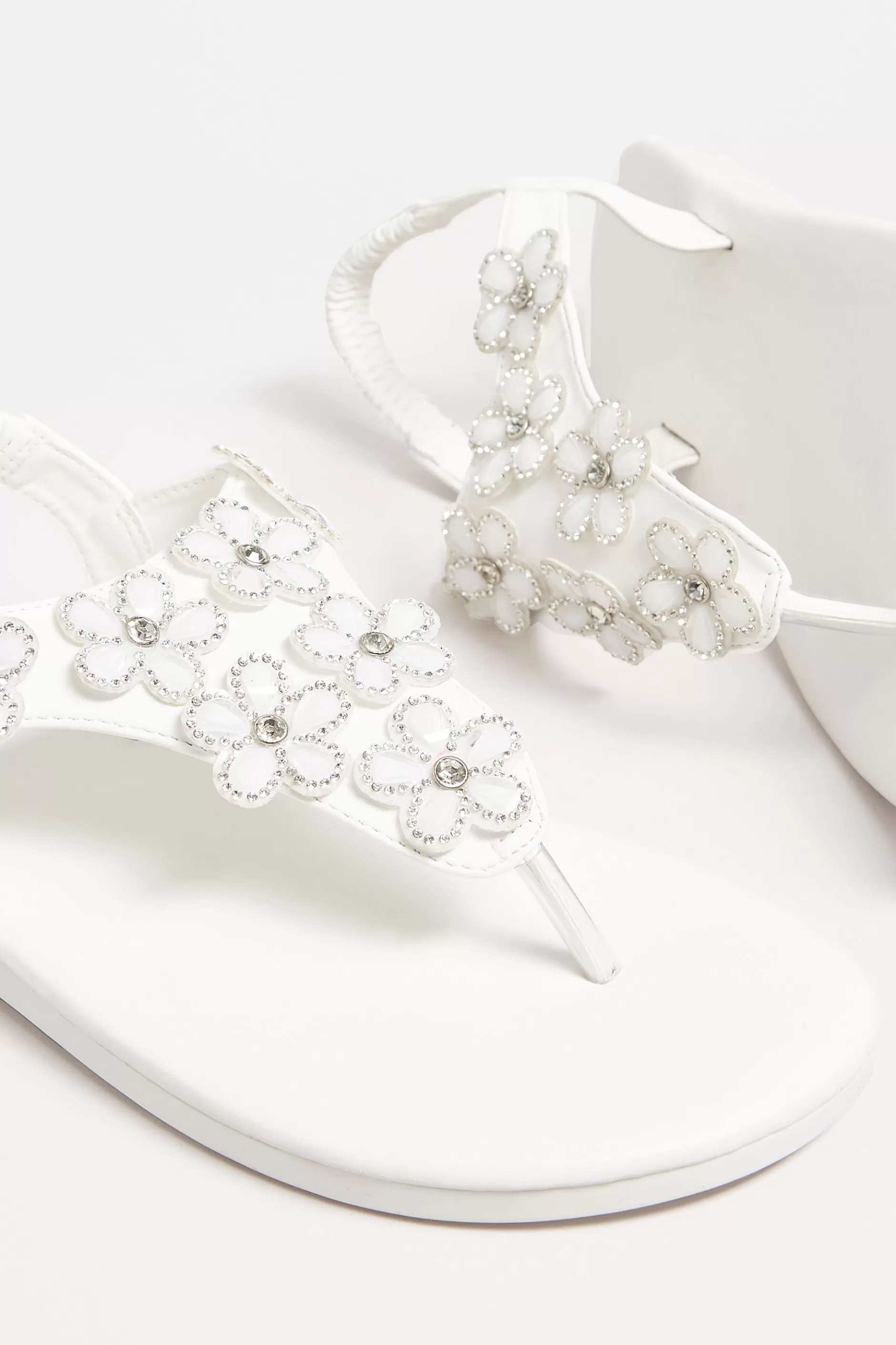 Women M&Co Flat Shoes>Yours Yours White Diamante Flower Sandals In Wide E Fit & Extra Wide Eee Fit